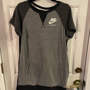 Nike Charcoal and Black Short Sleeve Dress Size Medium